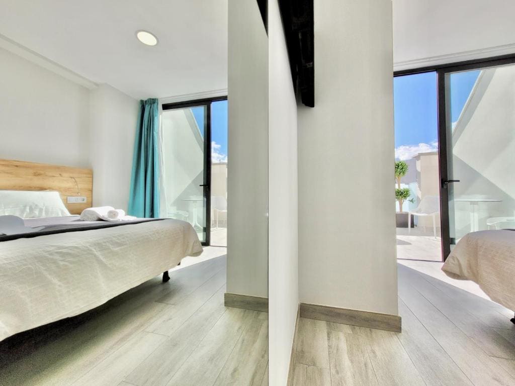 Superior Double Room with Terrace Mountain View room - Image 3