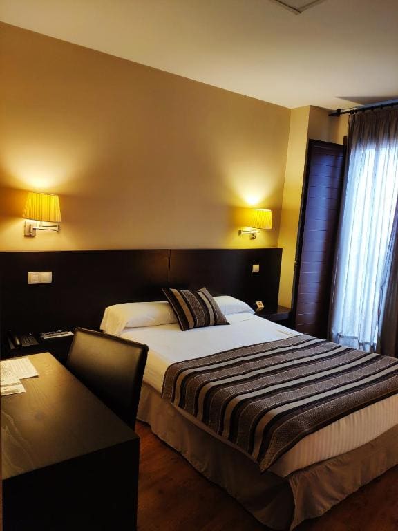 Double or Twin Room room - Image 2