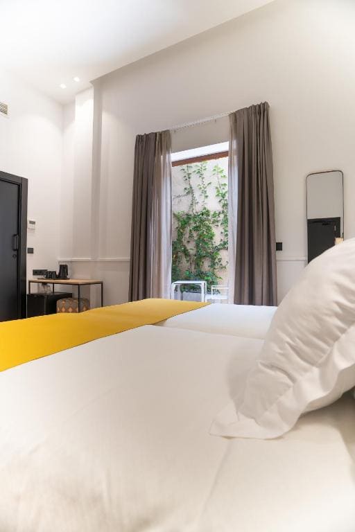 Chic & Patio Room (Ground Floor) room - Image 2