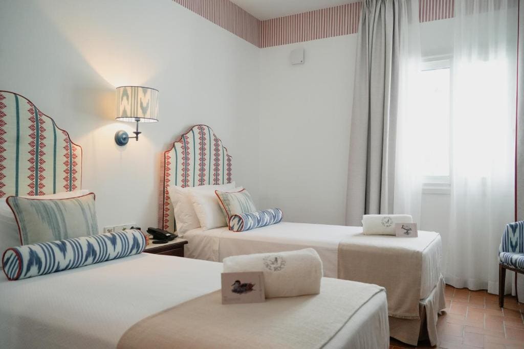Standard Double or Twin Room room - Image 1
