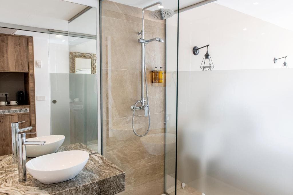 Double Premium Sea View room - Image 1