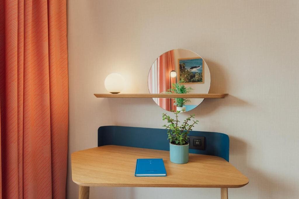 Family Room room - Image 1