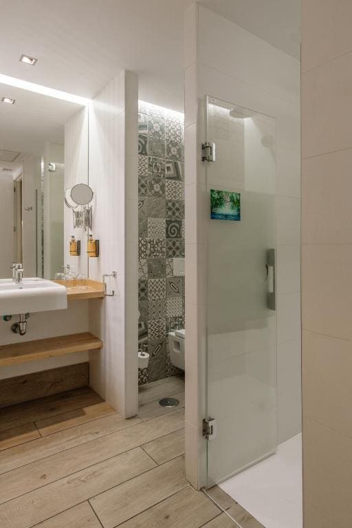 Double Room with Private Bathroom room - Image 1