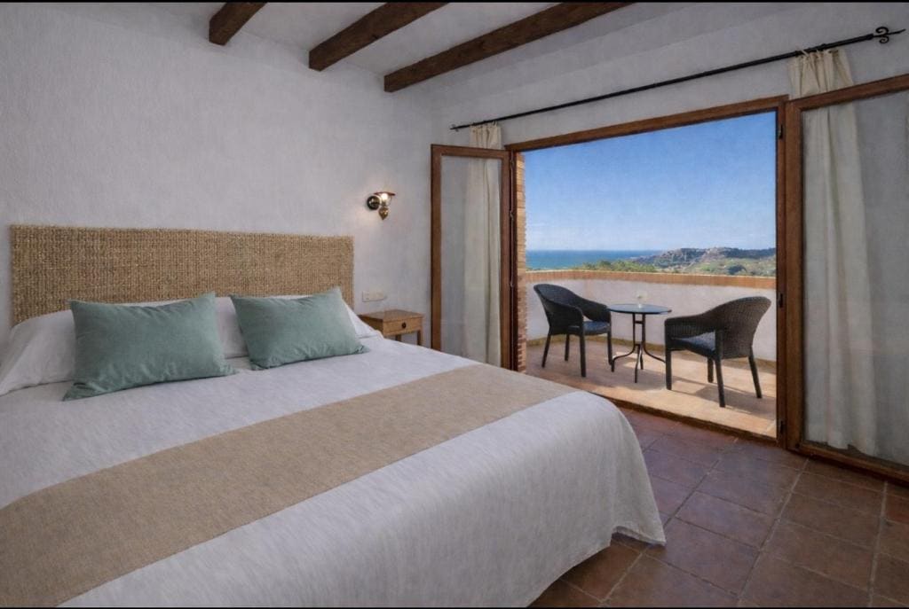 Double Room with Balcony and Sea View room - Image 1