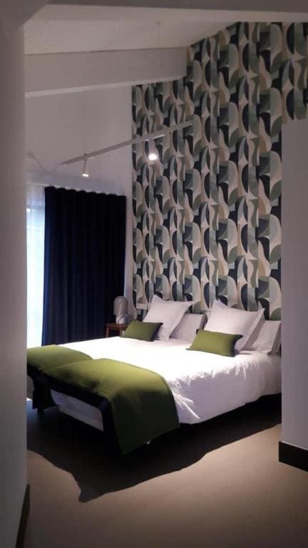 Double Room with Private Bathroom room - Image 2