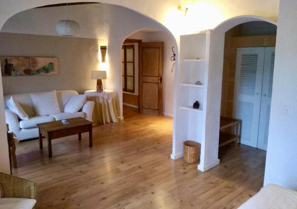 Superior Twin Room with Garden View room - Image 2