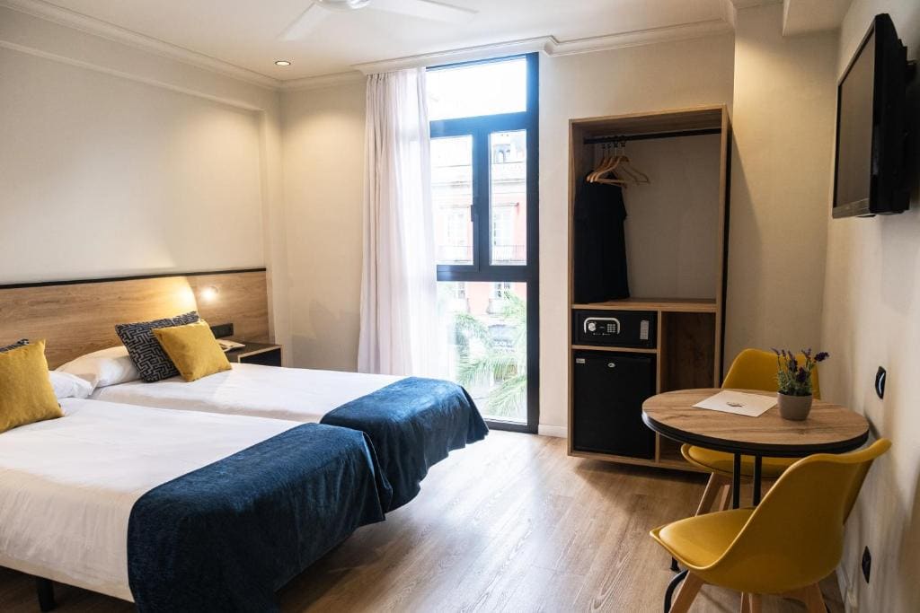 Double or Twin Room with City View room - Image 2