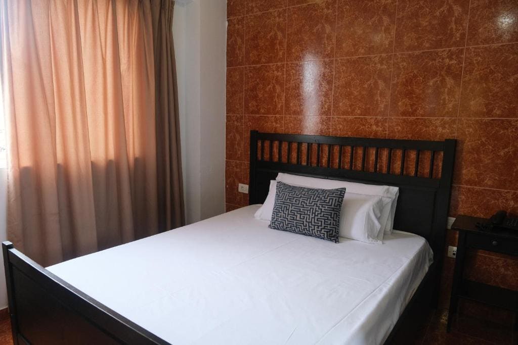 Double or Twin Basic Room room - Image 2