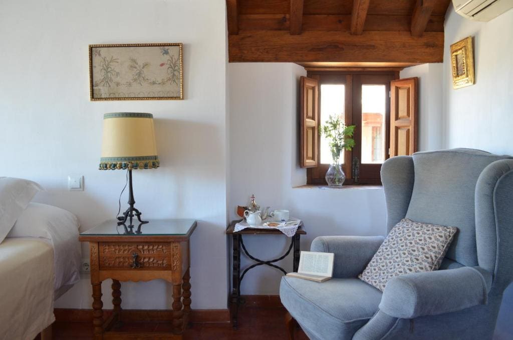 Deluxe Double or Twin Room with Alhambra View room - Image 2