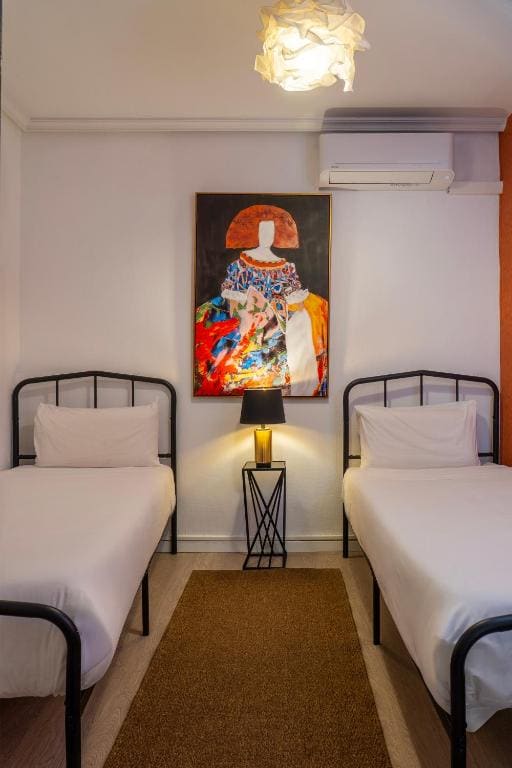Quadruple Room with Private External Bathroom room - Image 2