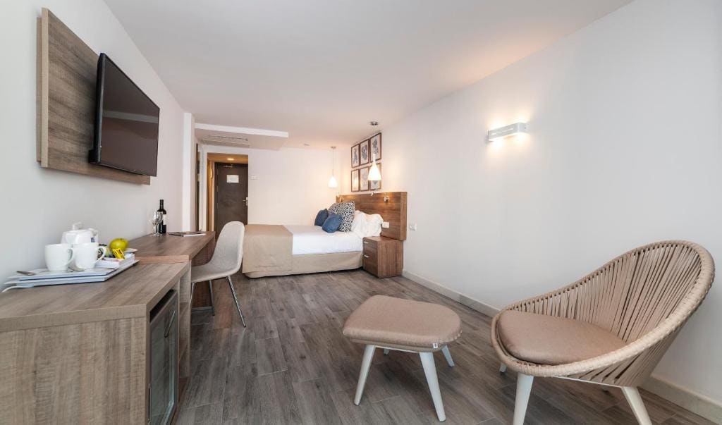 Standard Double Room room - Image 3