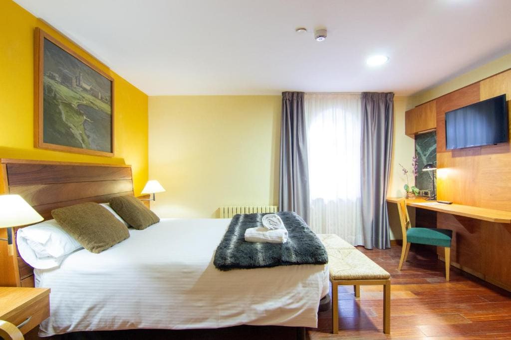 Suite room - Image 2