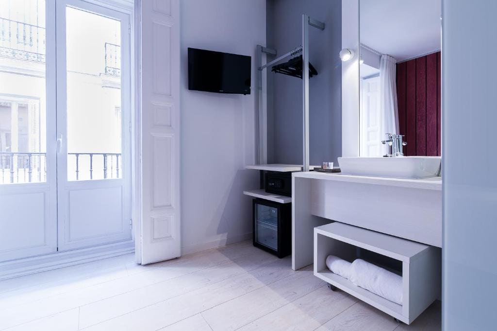 Premium Double Room room - Image 3