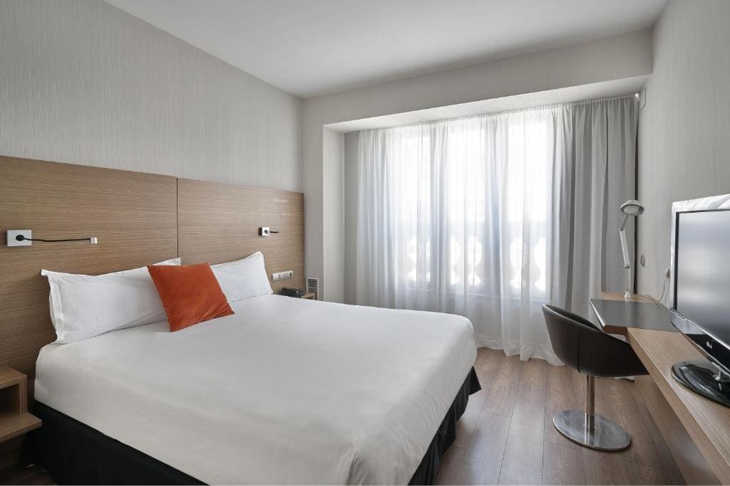 Standard Double Room room - Image 3
