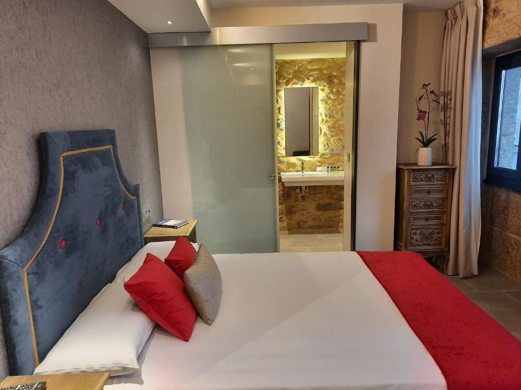 Double Room with Balcony room - Image 1