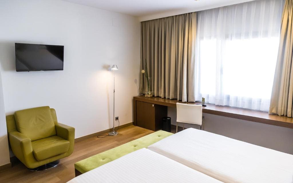 Twin Room room - Image 2