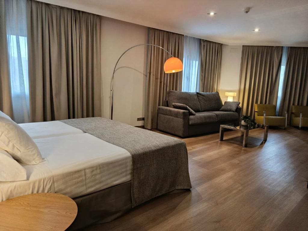 Suite room - Image 2