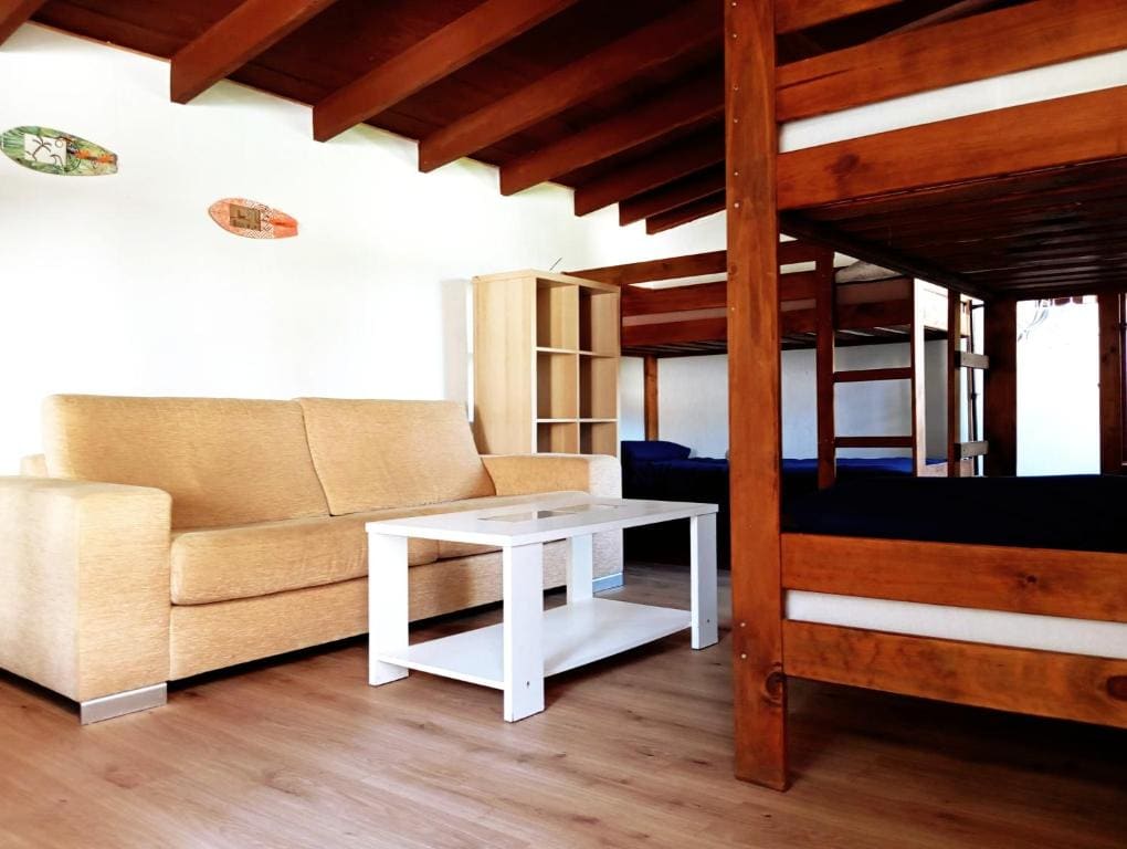 Family Room room - Image 1