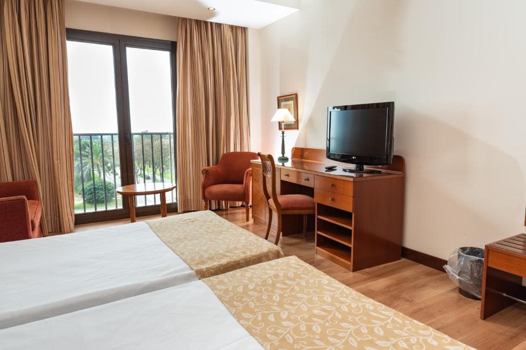 Superior Double or Twin Room room - Image 1