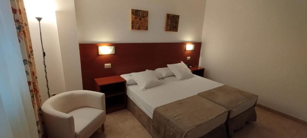 Twin Room room - Image 1