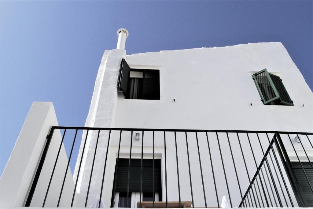 Quadruple Room with Balcony room - Image 1