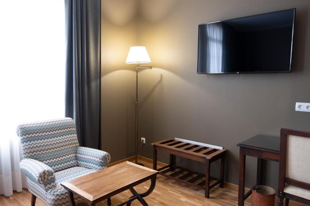 Double Room with Spa Access room - Image 2