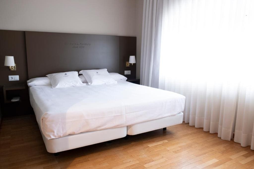 Double Room with Spa Access room - Image 1