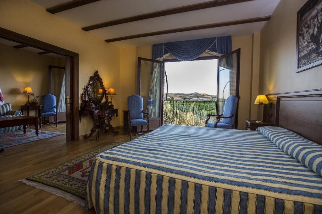 Suite room - Image 1