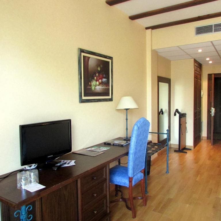 Double or Twin Room room - Image 3