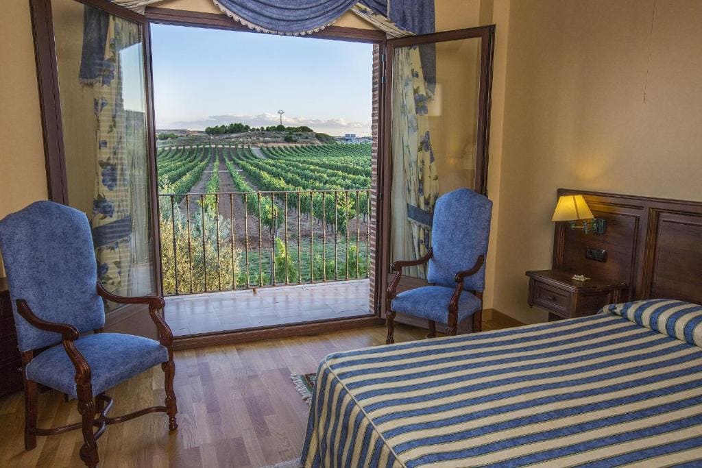 Suite room - Image 3