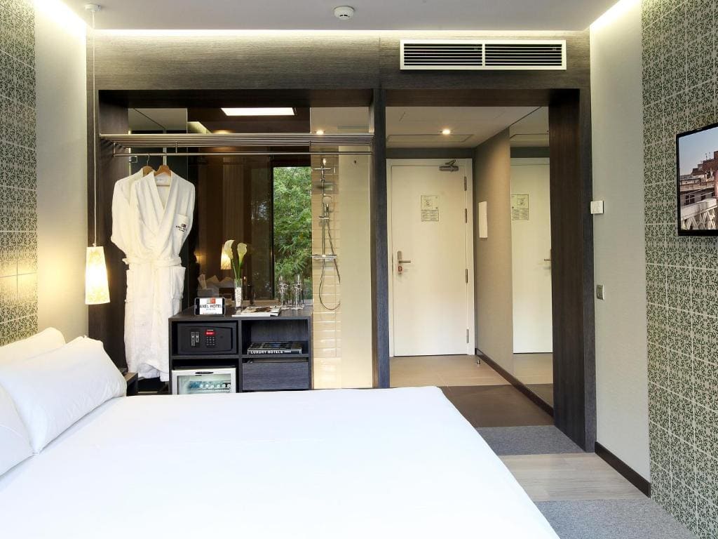 Premium Double Room room - Image 1