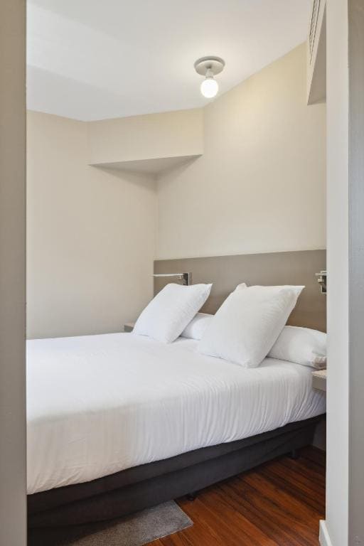 Double Room with River View room - Image 1