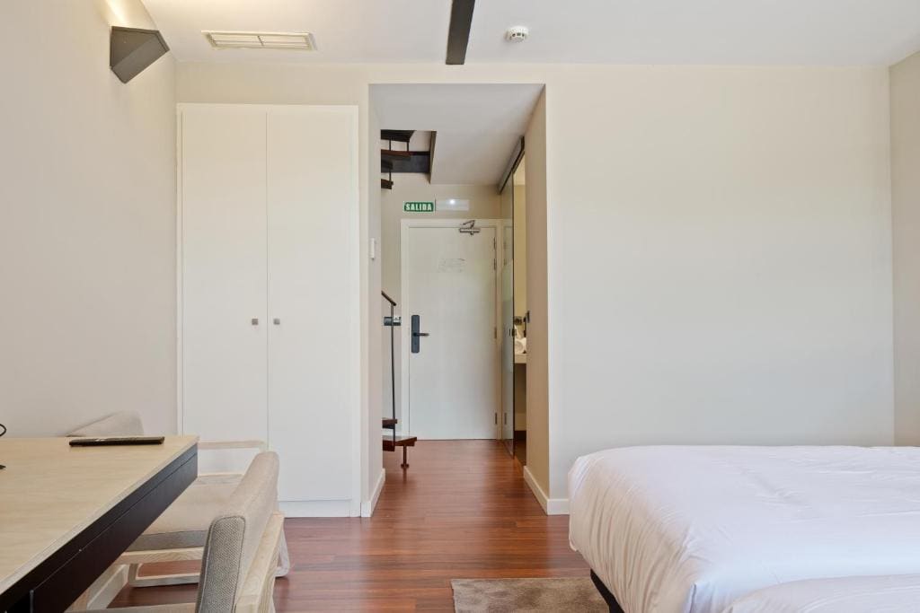 Suite room - Image 3