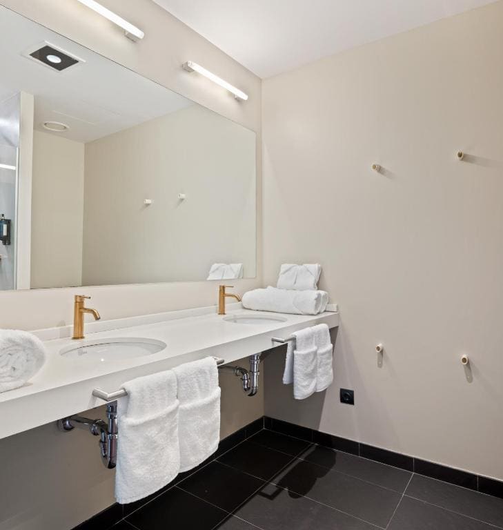 Twin Room with Garden View room - Image 2