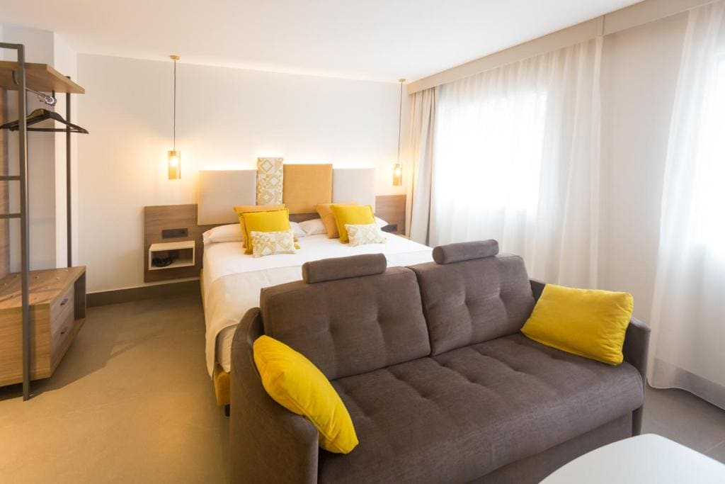 Superior Double Room room - Image 2