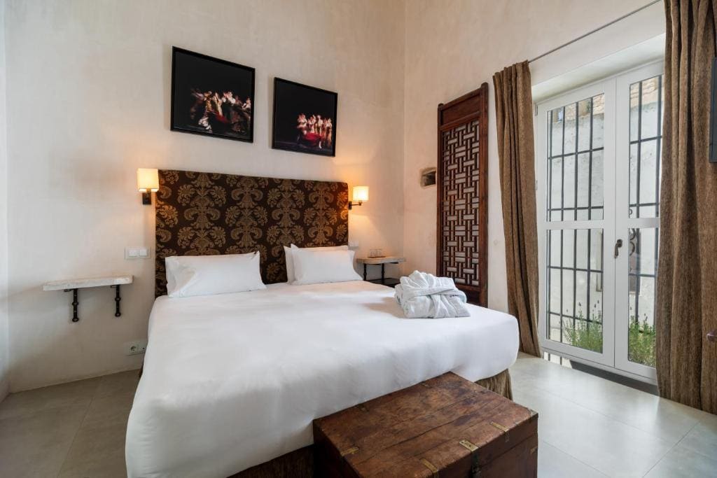 Deluxe Room room - Image 2