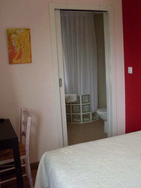 Economy Double Room room - Image 2