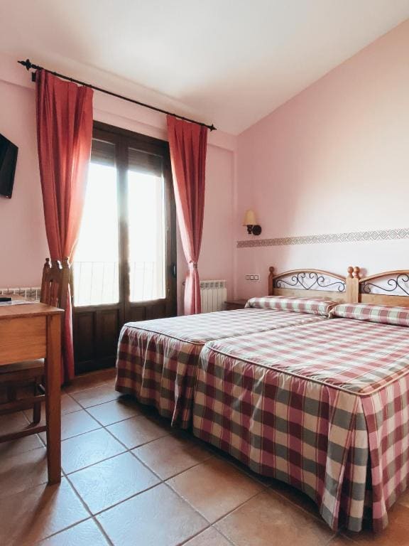 Twin Room room - Image 2