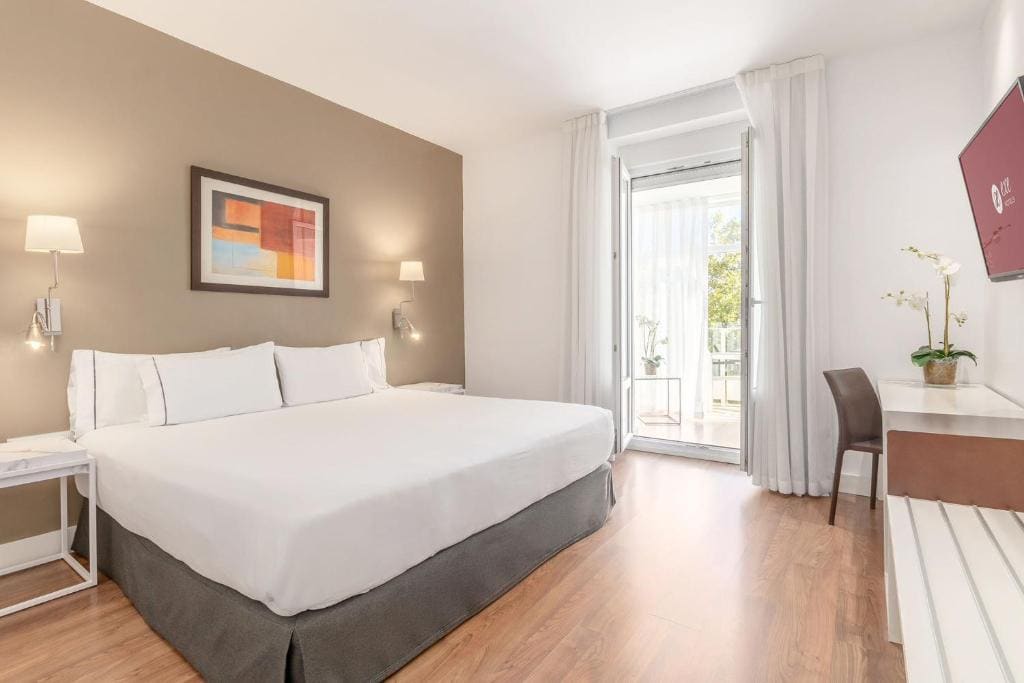 Double Room with Terrace room - Image 3