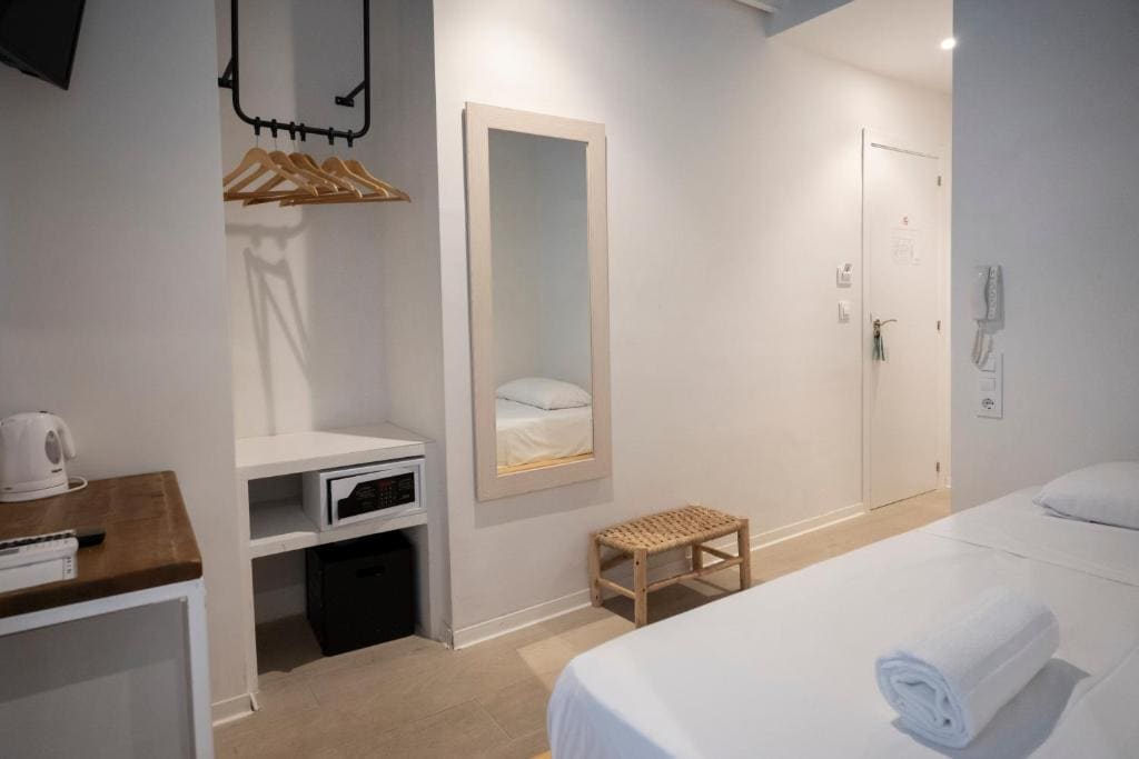 Standard Single Room room - Image 2