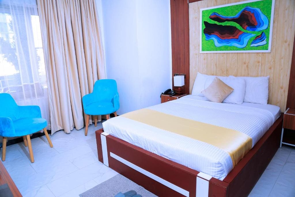 Budget Double Room room - Image 3