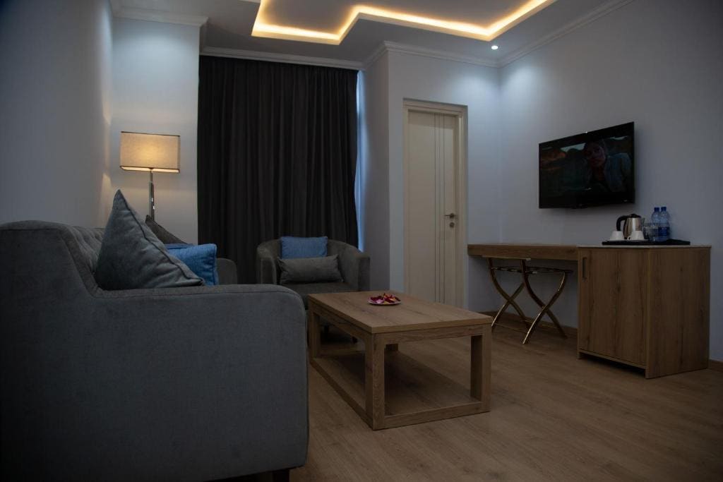 Apartment room - Image 2