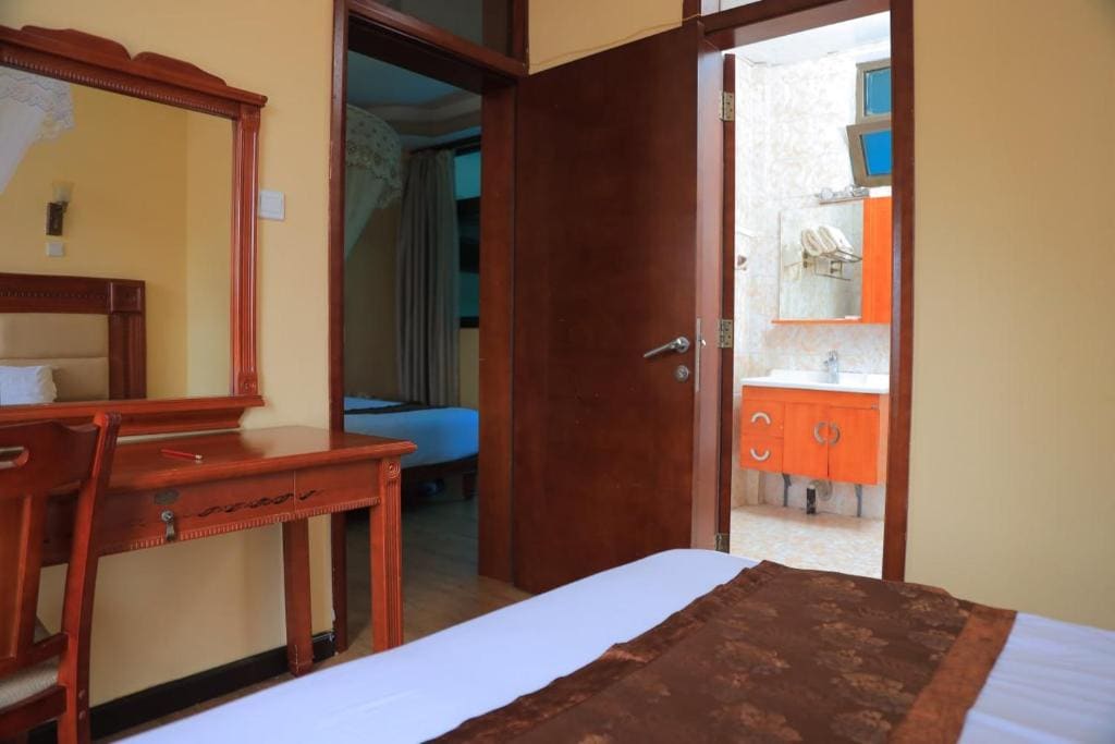 Family Room room - Image 1