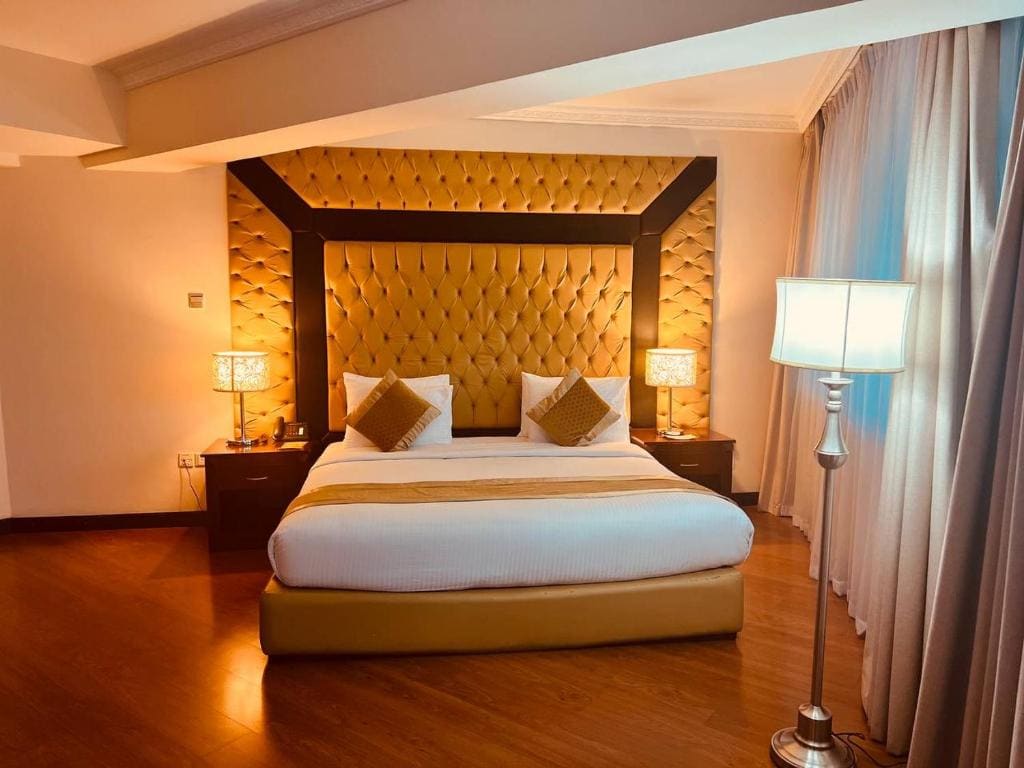 Executive Suite room - Image 2