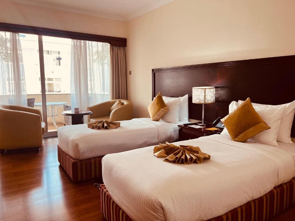 Deluxe Twin Room room - Image 1