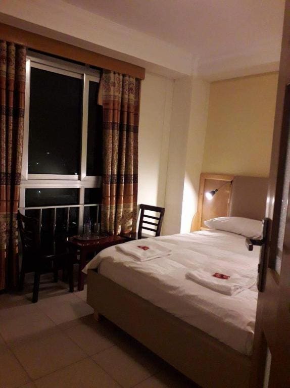 Economy Double Room room - Image 3