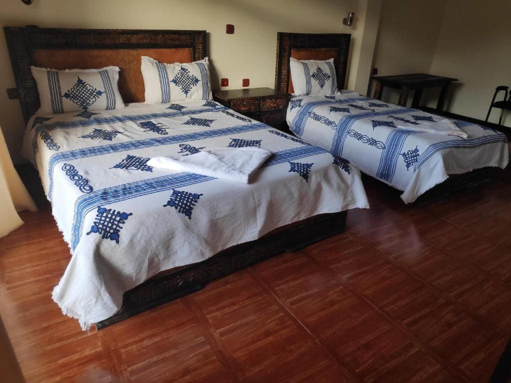 Budget Triple Room room - Image 3