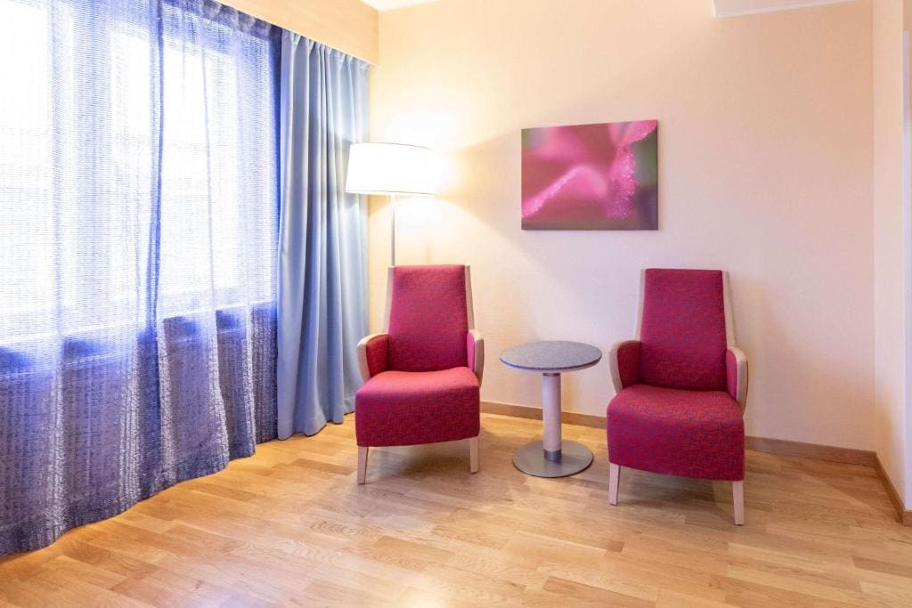 Superior Twin Room room - Image 2