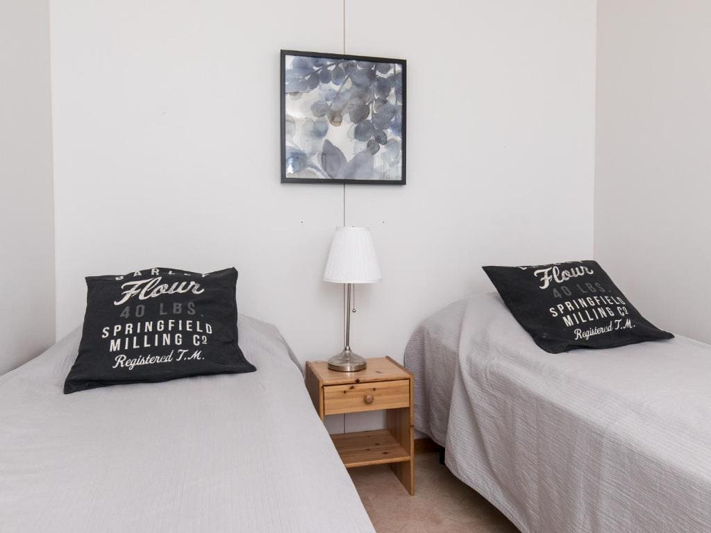 Two-Bedroom House room - Image 2