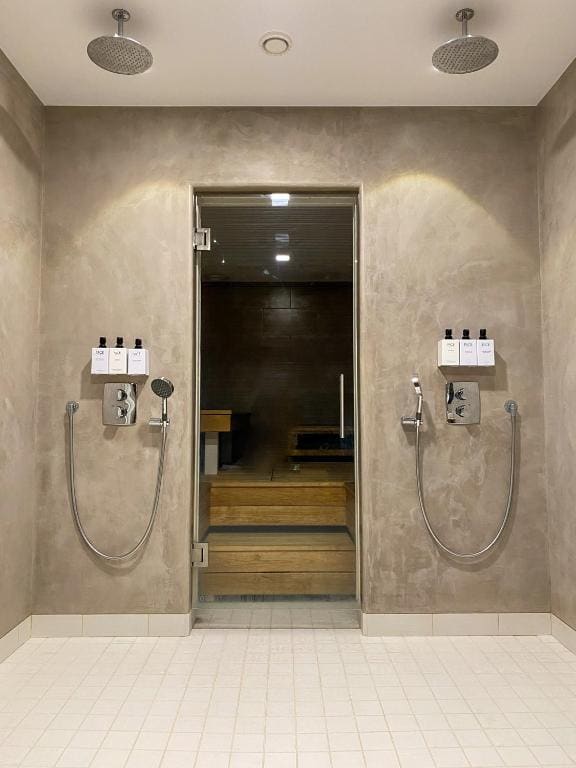 Junior Suite with Sauna room - Image 3